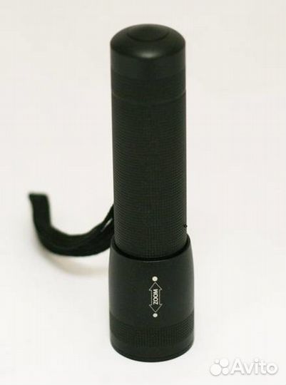 Тактический фонарь 