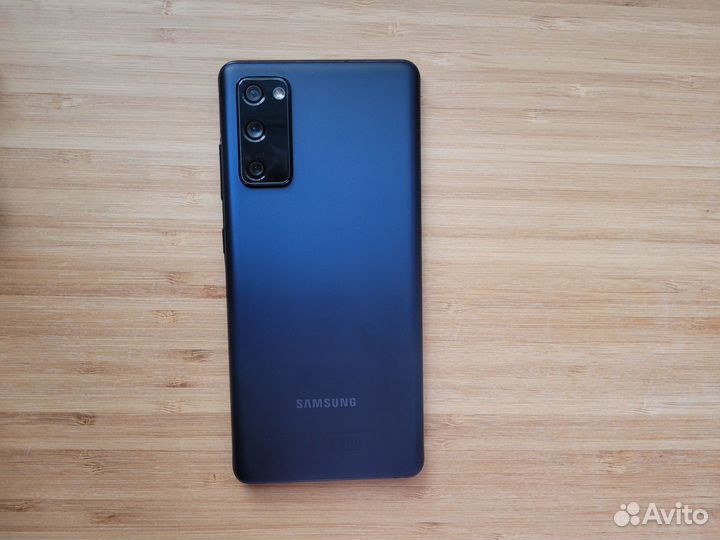 Смартфон Samsung S20 FE 6/128 (Snapdragon)