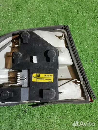 Фонарь задний правый Opel Vectra B