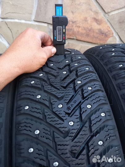 Nokian Tyres Hakkapeliitta 8 185/65 R15 92T