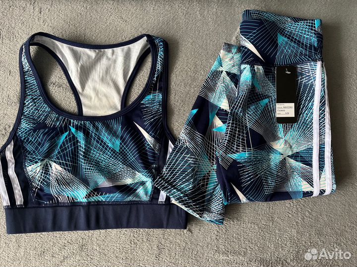 Костюм для фитнеса новый