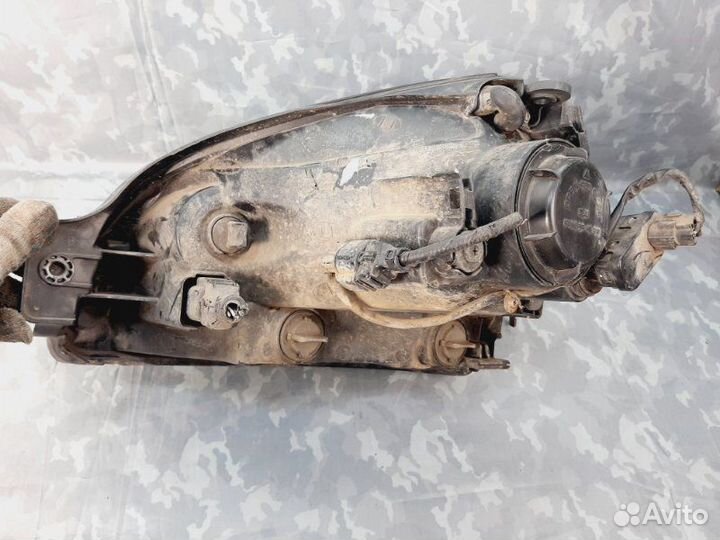 Фара передняя правая Hyundai Tucson 2004-2009