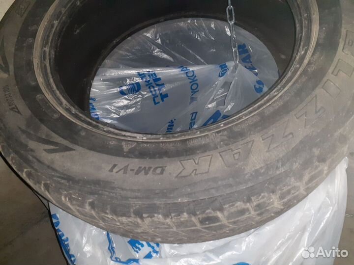 Bridgestone Blizzak DM-V1 225/65 R17