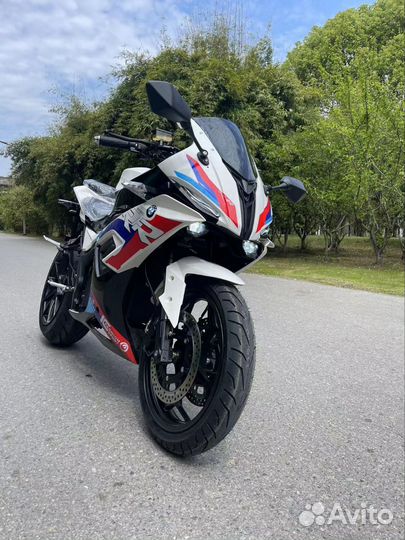 Электромотоцикл BMW RR
