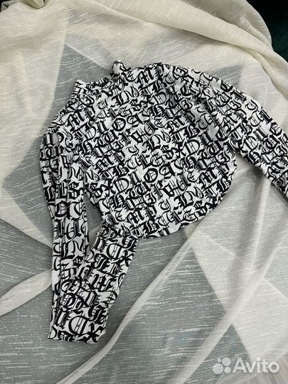 Укороченная кофта bershka