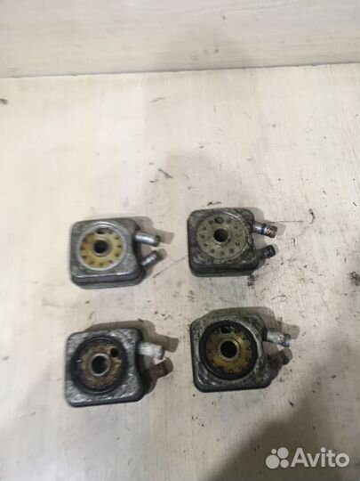 Радиатор масляный Фольксваген пассат B5 028117021K