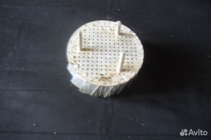 Сахарница и решетка для приготовления на пару