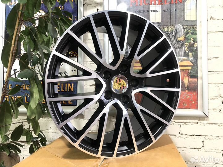 Новые стильные диски Porsche Cayenne R21