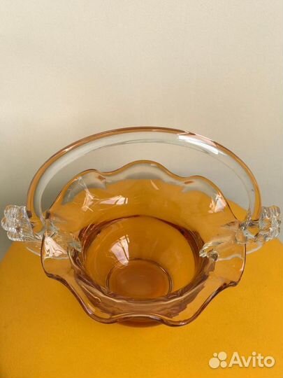 Вазы из цветного стекла