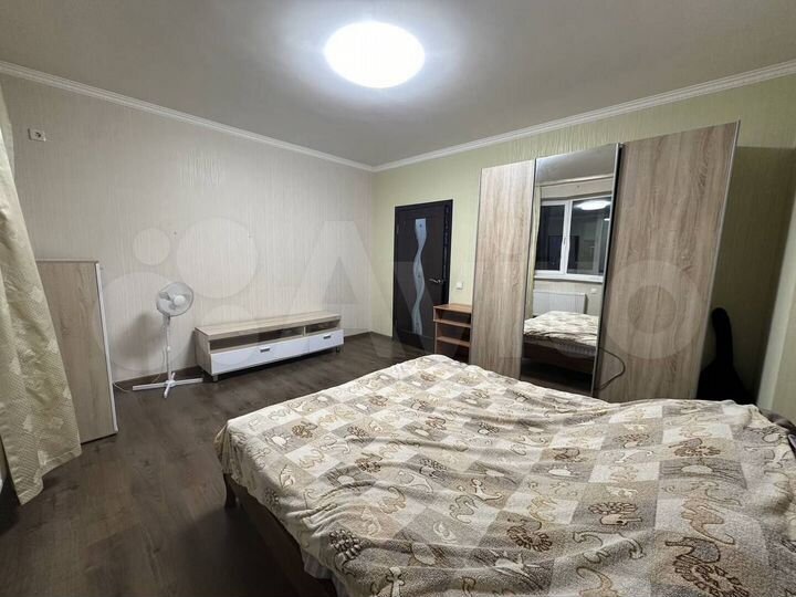 2-к. квартира, 90 м², 10/16 эт.