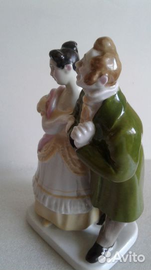 Статуэтка фарфор Маниловы лфз