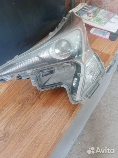 Продам правую фару