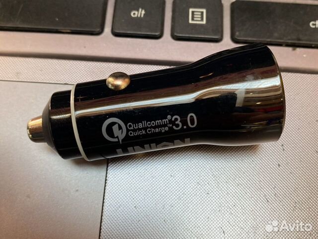 Автомобильное зарядное устройство iPhone