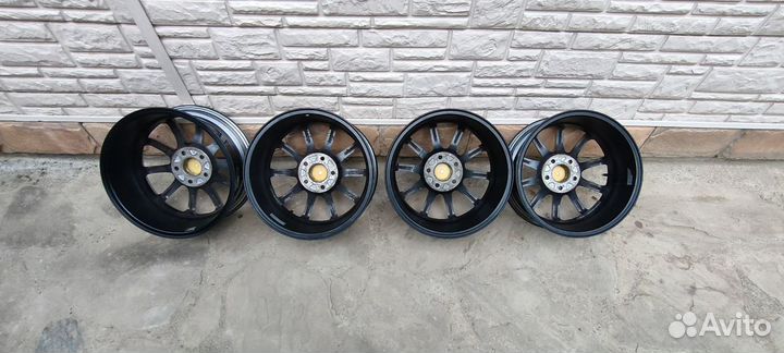 Комплект литых дисков Sport Technic R16