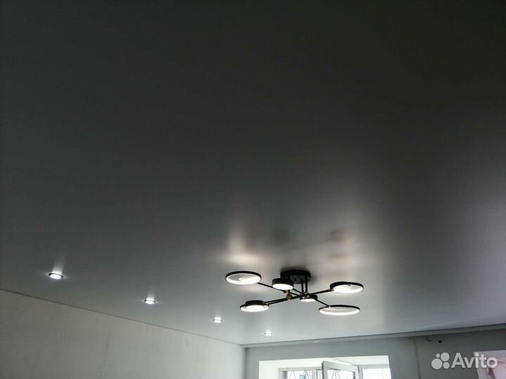 Натяжные потолки