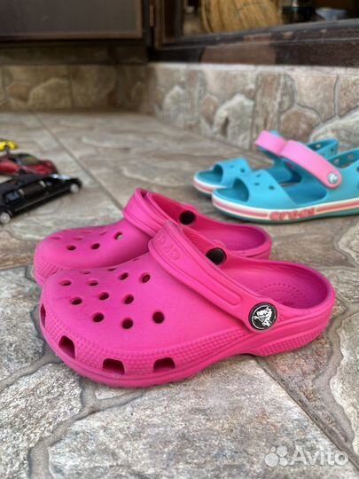 Crocs босоножки для девочки