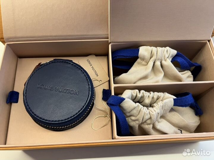 Наушники Louis Vuitton