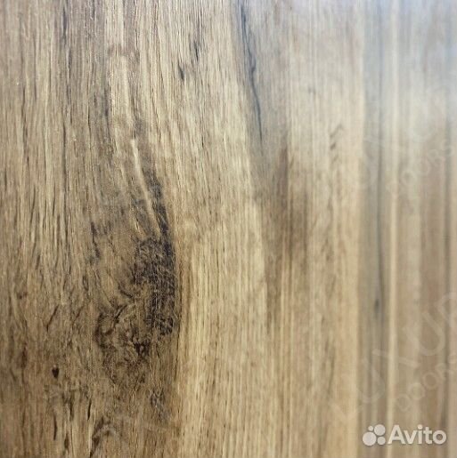 Металлическая входная дверь с боковым стеклом