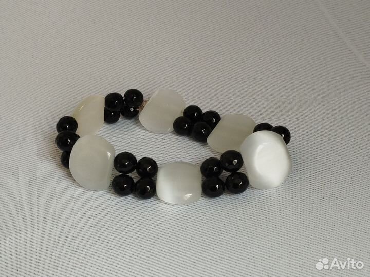 Браслет ручной работы из натуральных камней