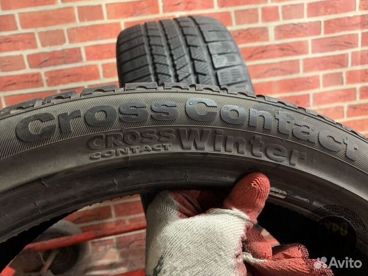 Continental ContiCrossContact Winter 295/35 R21 107V