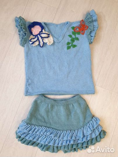 Берет безрукавка костюм вязаные 110 р-р