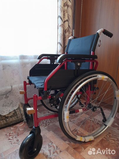 Коляска инвалидная