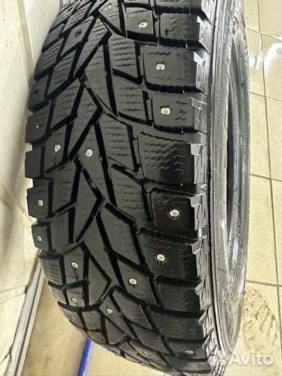 Dunlop SP Winter Ice02 175/70 R13 82T