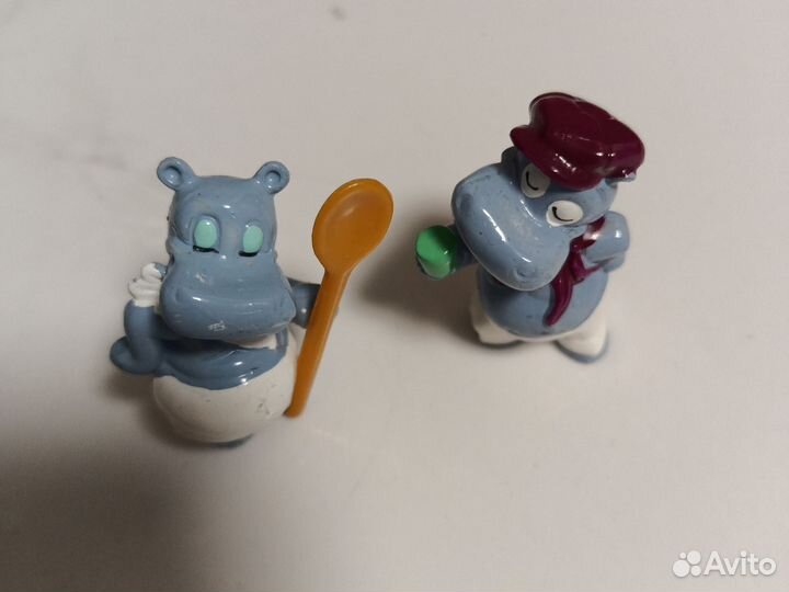 Фигурки Киндер 90-е