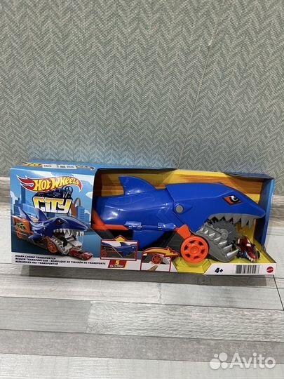 Hot Wheels Сити Грузовик Голодная акула
