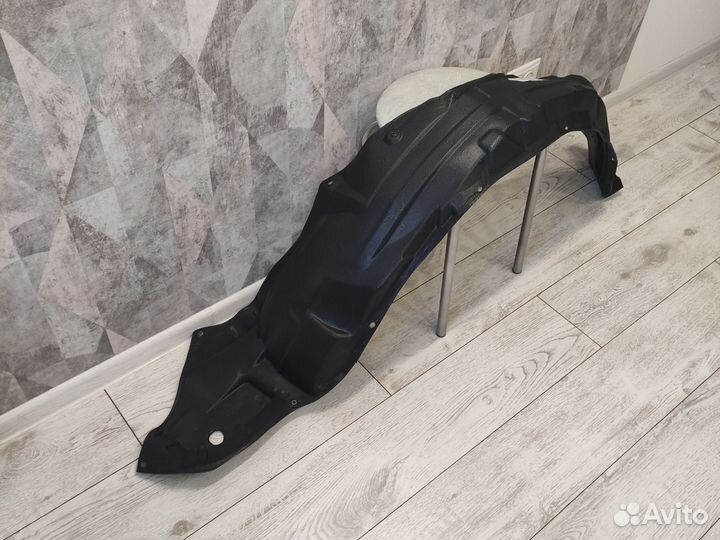 Подкрылок передний левый Toyota Corolla 150 06-10