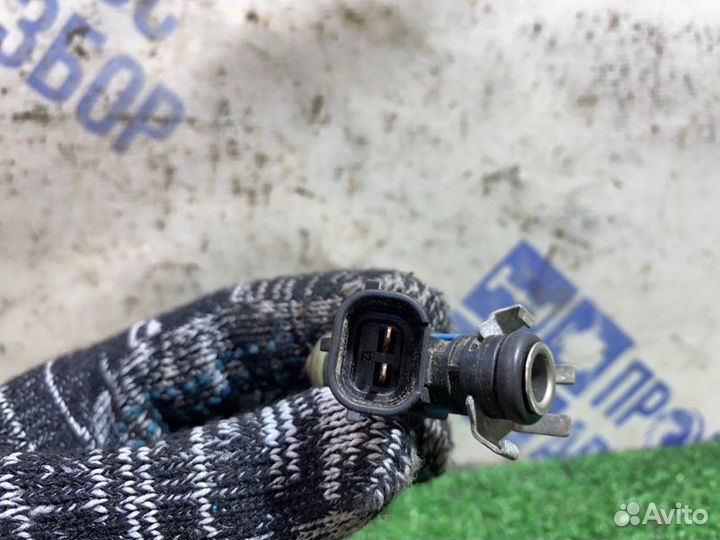 Форсунка топливная Volkswagen Jetta седан 1.6 CFN