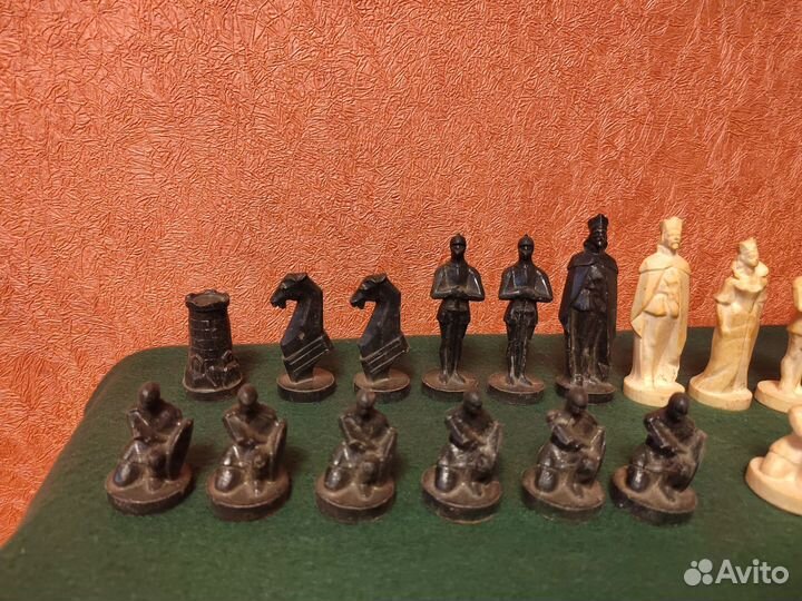 Шахматы/фигуры 