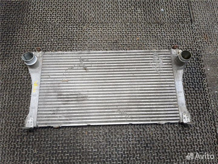 Радиатор интеркулера Toyota Avensis 3, 2010