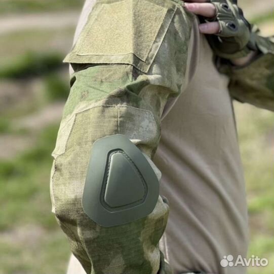 Костюм тактический с наколенниками и налокотниками