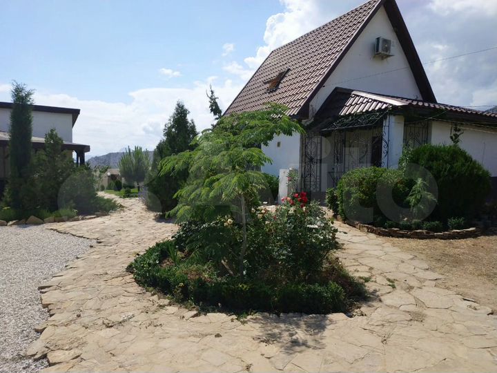 Дом 100 м² на участке 12 сот.