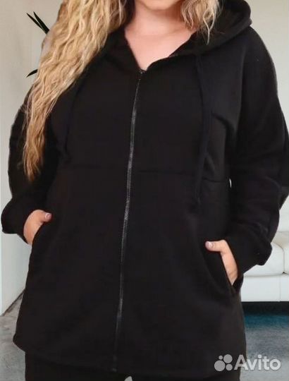 Костюм спортивный