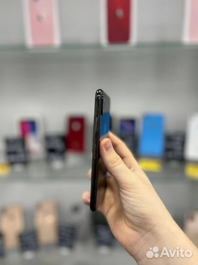 iPhone X, 64 ГБ