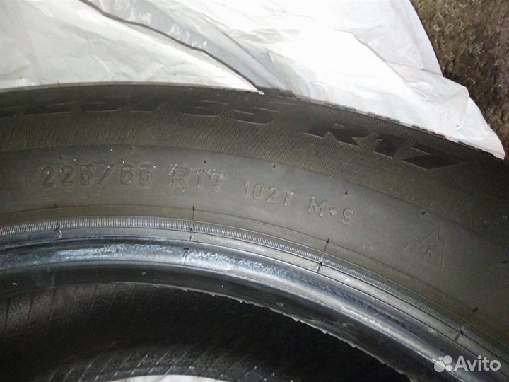 Pirelli Formula Ice 225/65 R17 102T