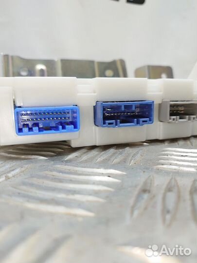 Блок комфорта Mazda 3 BL (2008—2011)