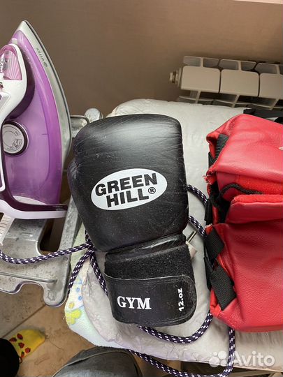 Боксерские перчатки