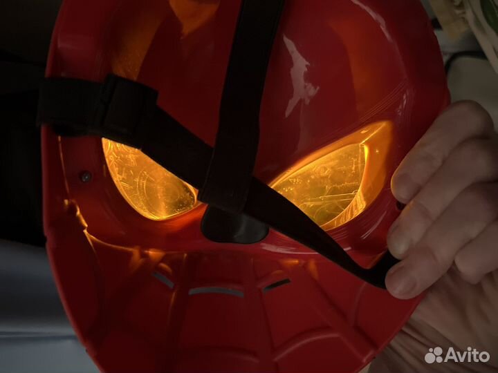 Маска человека паука