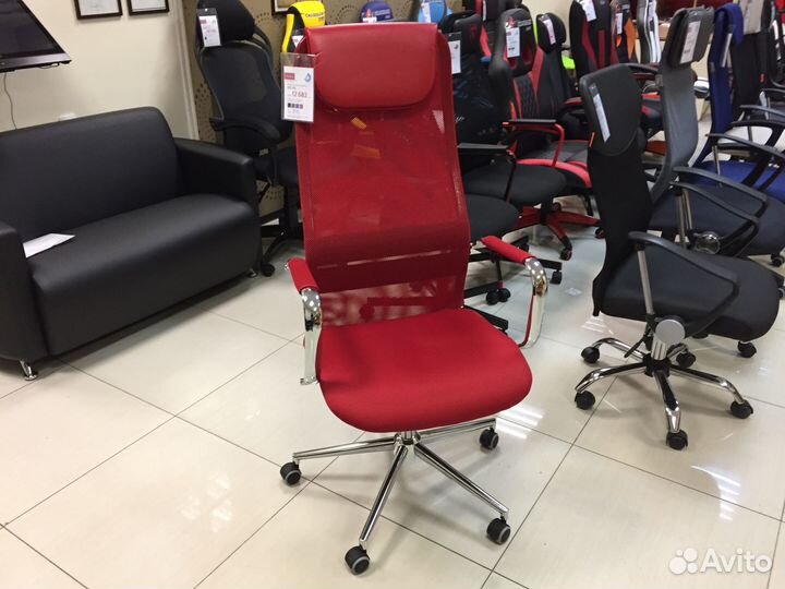 Кресло компьютерное KB-9N красное ткань tw