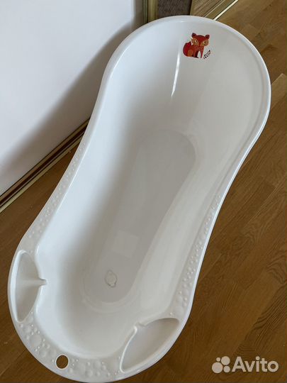 Ванночка для купания новая со сливом