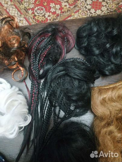 Парики, накладки на волосы