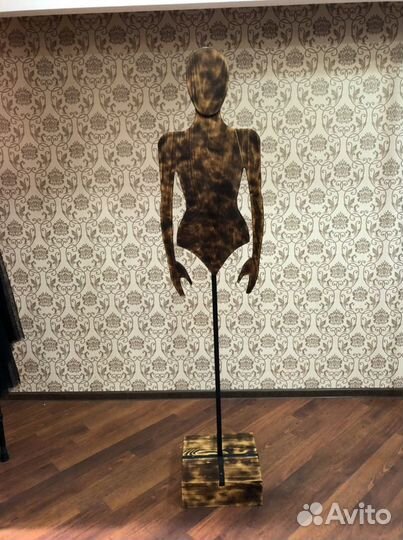 Манекены дизайнерскиие в стиле лофт 3 штуки