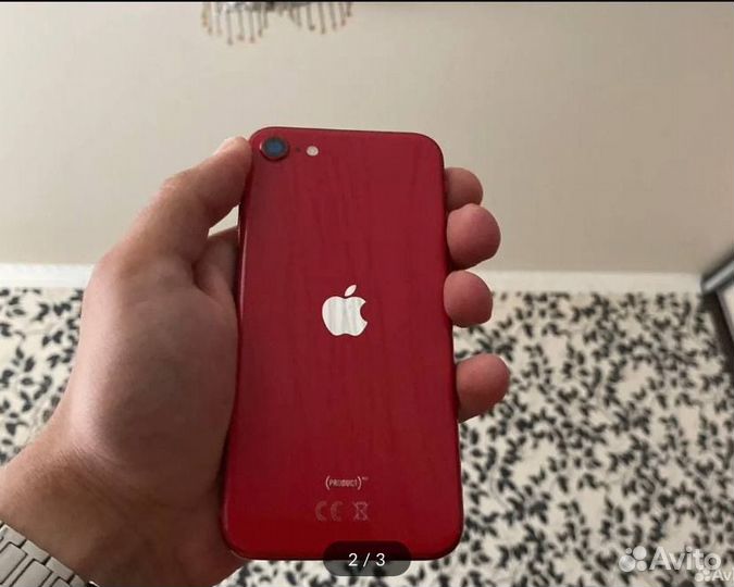 iPhone SE, 64 ГБ