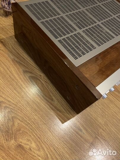 Устлитель Yamaha A1000