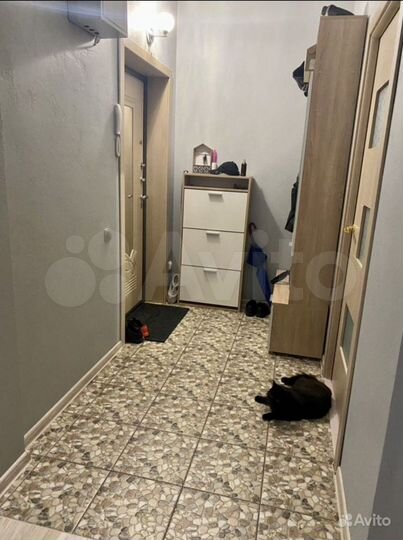 2-к. квартира, 57 м², 1/9 эт.