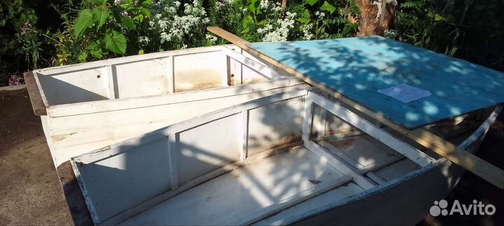 Лодка - катамаран