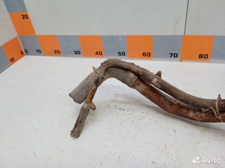 Горловина топливного бака Toyota Rav4 XA10 2.0